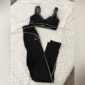 ALO Yoga Legging and Bra set